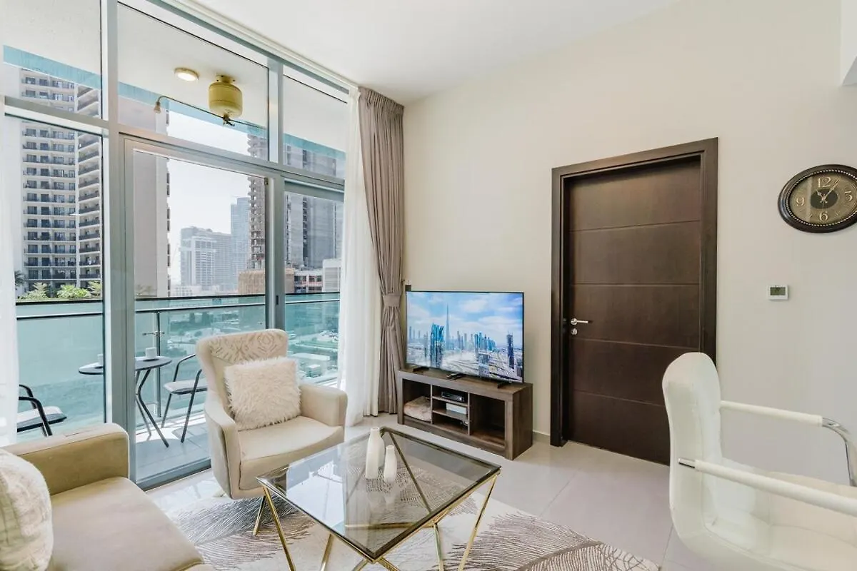 Rh- Elegant & Cozy 1Br , Prime Location , Walk To Metro Station Apartment Dubai 0*,  United Arab Emirates